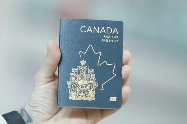 加拿大新护照.jpg